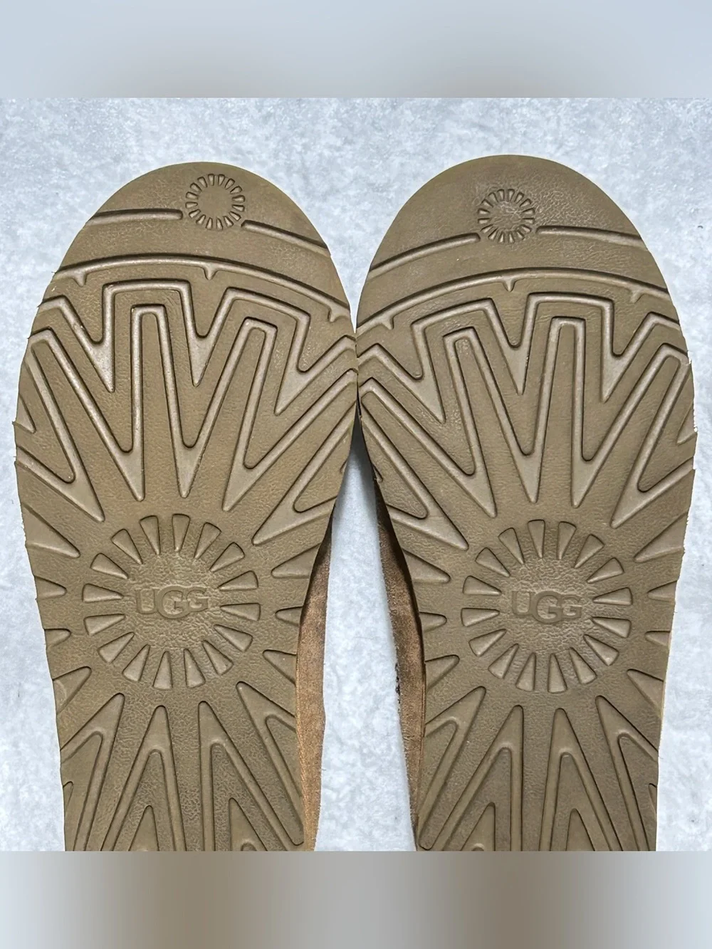 UGG mens chestnut